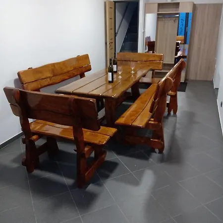 U Hradeb Apartment Mikulov Exterior photo